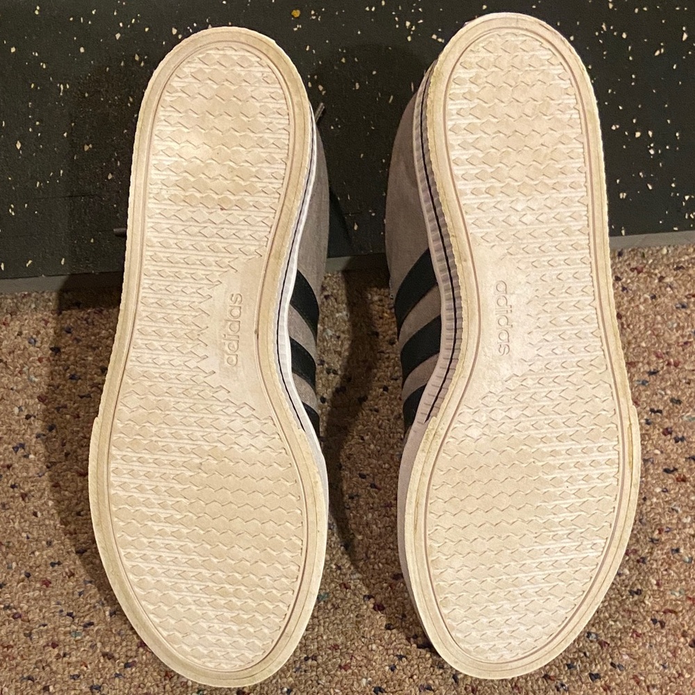 Adidas Gray Sneakers with Black Stripes men’s 9.5 - Picture 9 of 13